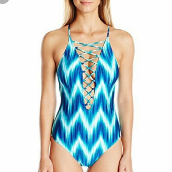 La Blanca Other - 🆕️ LA BLANCA TUMMY-CONTROL ONE-PIECE SWIMSUIT